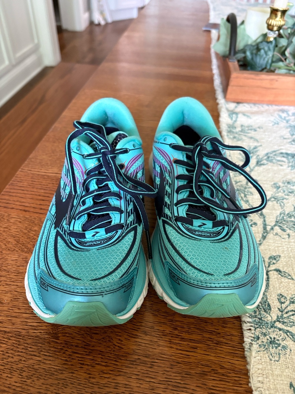 Brooks Glycerine 15 Super DNA Athletic Running Shoes Women's Size 6